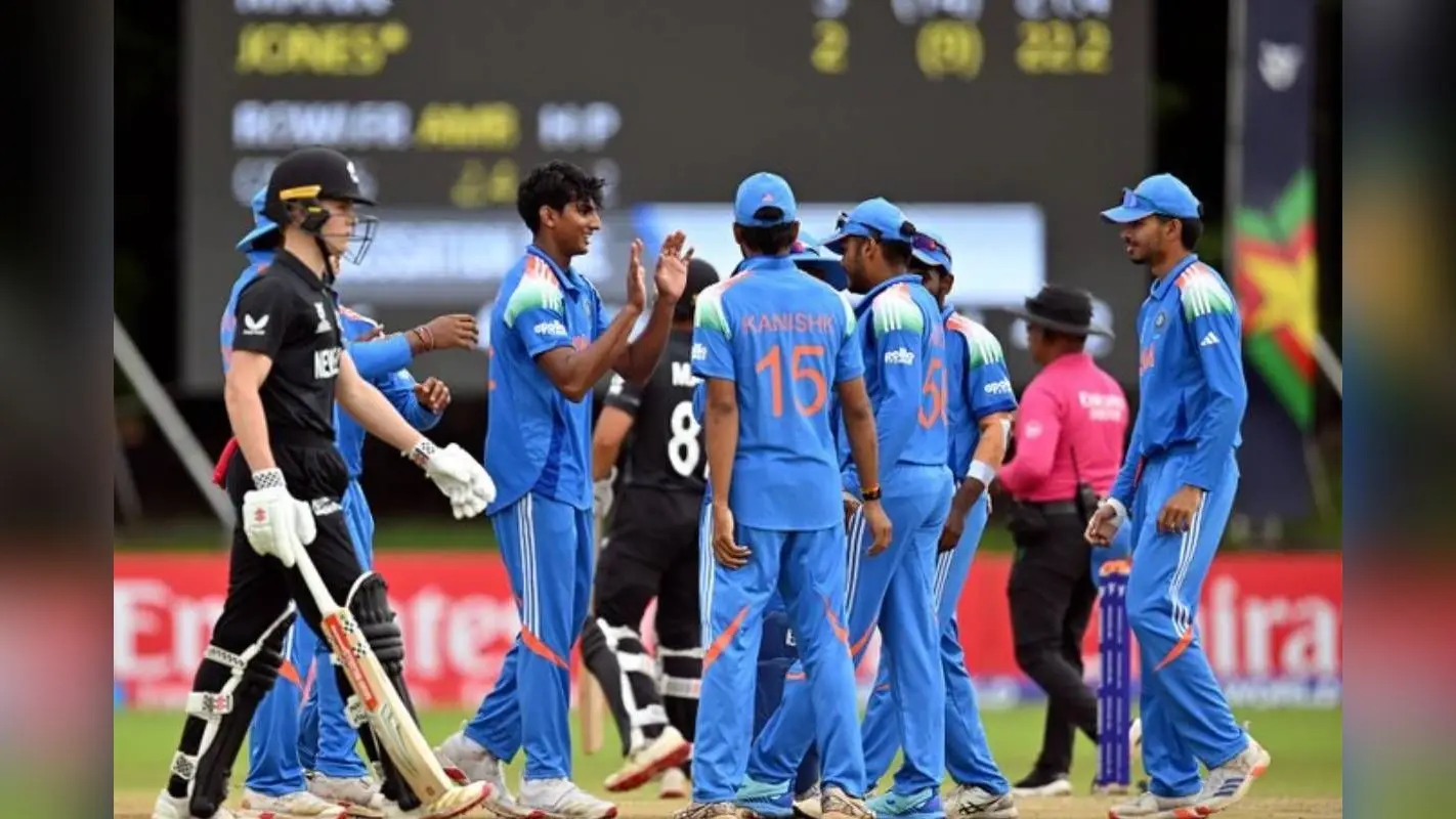 IND U19 vs NZ U19: आयुष और अंबरीश का कमाल, न्यूजीलैंड को हराकर टीम इंडिया की सुपर 6 में एंट्री