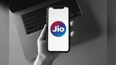 एंटरटेनमेंट लवर्स के लिए Jio के तीन खास प्लान्स, भर-भर कर मिलते हैं OTT ऐप्स, चेक करें कीमत