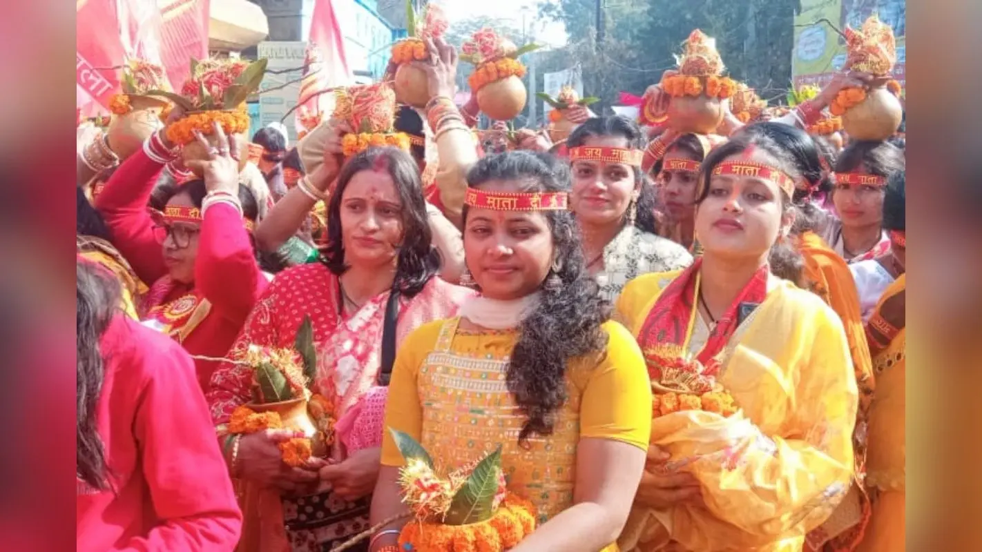 हजारों महिलाओं के मंगल कलश से भक्तिमय हुआ जामताड़ा, मां चंचला महोत्सव का हुआ आगाज