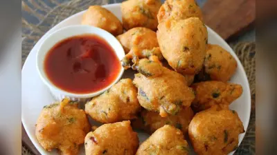 Matar Muthiya Recipe: नाश्ते के लिए बेस्ट ऑप्शन है हरी मटर की मुठिया, नोट कर लीजिए आसान रेसिपी