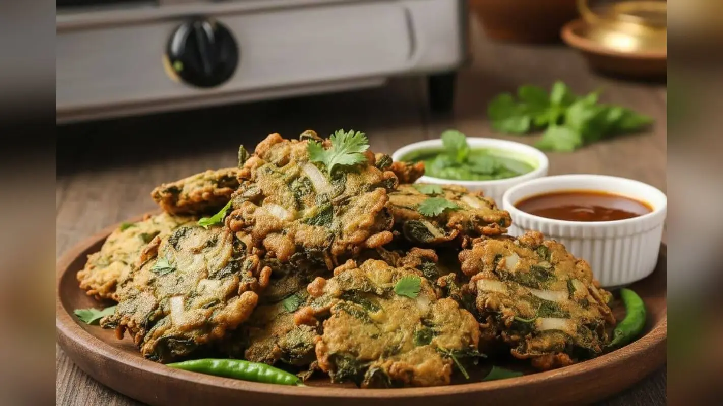 Mooli-Palak Patta Pakora: बरसात और ठंडी शाम में परफेक्ट, ट्राई करें मूली-पालक पत्ते के क्रिस्पी पकौड़े