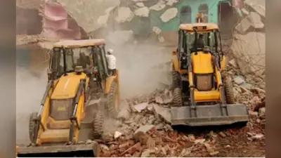 Bulldozer Action: छपरा में आज से बुलडोजर एक्शन, आठ प्रमुख सड़कों से हटेगा अवैध कब्जा