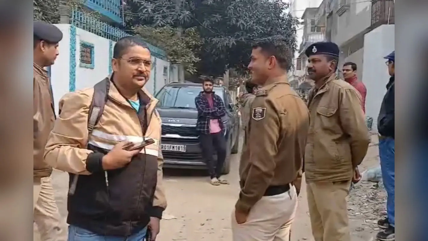 Patna Crime News: पटना में रिटायर महिला टीचर की गला रेतकर हत्या, अंगूठी और चेन गायब, क्या बोली पुलिस?