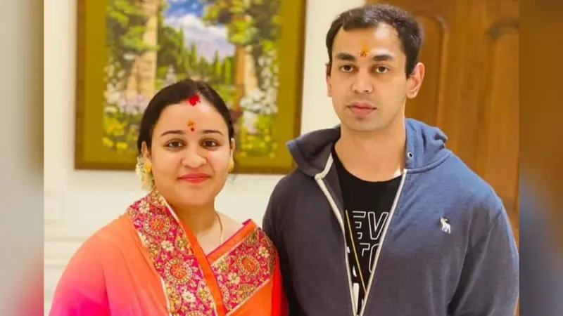 अखिलेश यादव के भाई प्रतीक अपनी पत्नी अपर्णा यादव को देंगे तलाक, फैमिली रिलेशन बर्बाद करने के लगाए आरोप