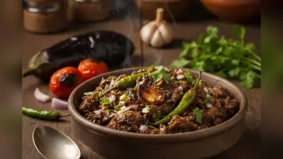 Roasted Baingan Ki Chutney: झटपट तैयार करें आग पर भुने बैंगन से बनी चटपटे स्वाद वाली सर्दियों की खास चटनी