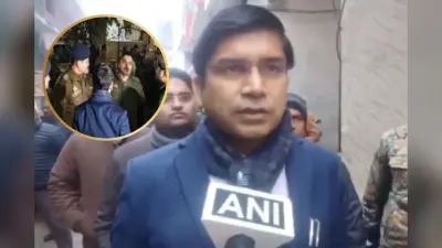 Sambhal Electricity Raid : अवैध मस्जिद ध्वस्त करने के बाद संभल में बिजली चोरों को प्रशासन ने पकड़ा