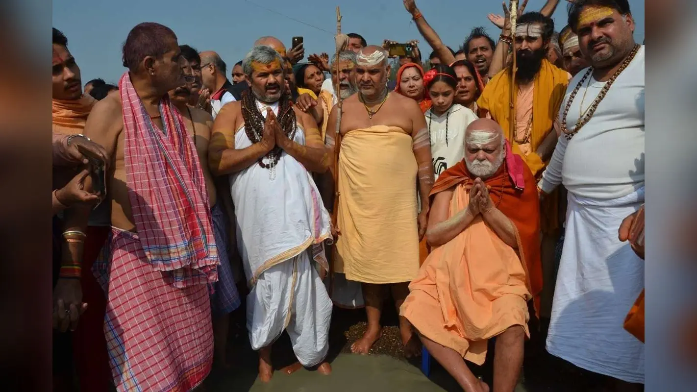 गंगासागर तट की आज सफाई करेंगे मंत्री, मकर संक्रांति पर 1.30 करोड़ श्रद्धालुओं ने लगायी डुबकी