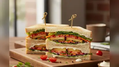 Veg Club Sandwich Recipe: घर पर बनाएं कैफे जैसा परफेक्ट वेज क्लब सैंडविच, नोट करें यह आसान रेसिपी