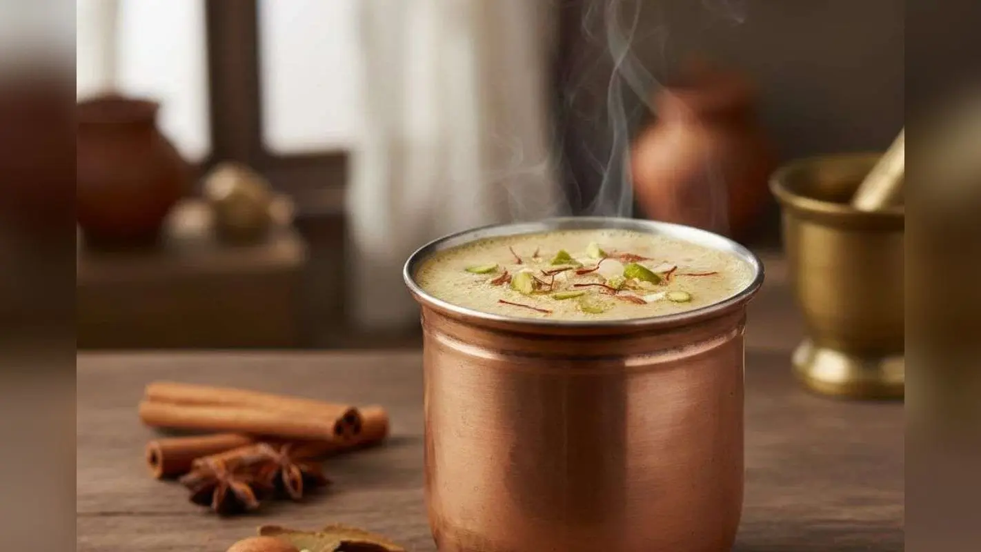 Village Style Masala Dudh Recipe: दादी-नानी की रसोई से जानिए गांव वाला मसाला दूध बनाने का आसान तरीका