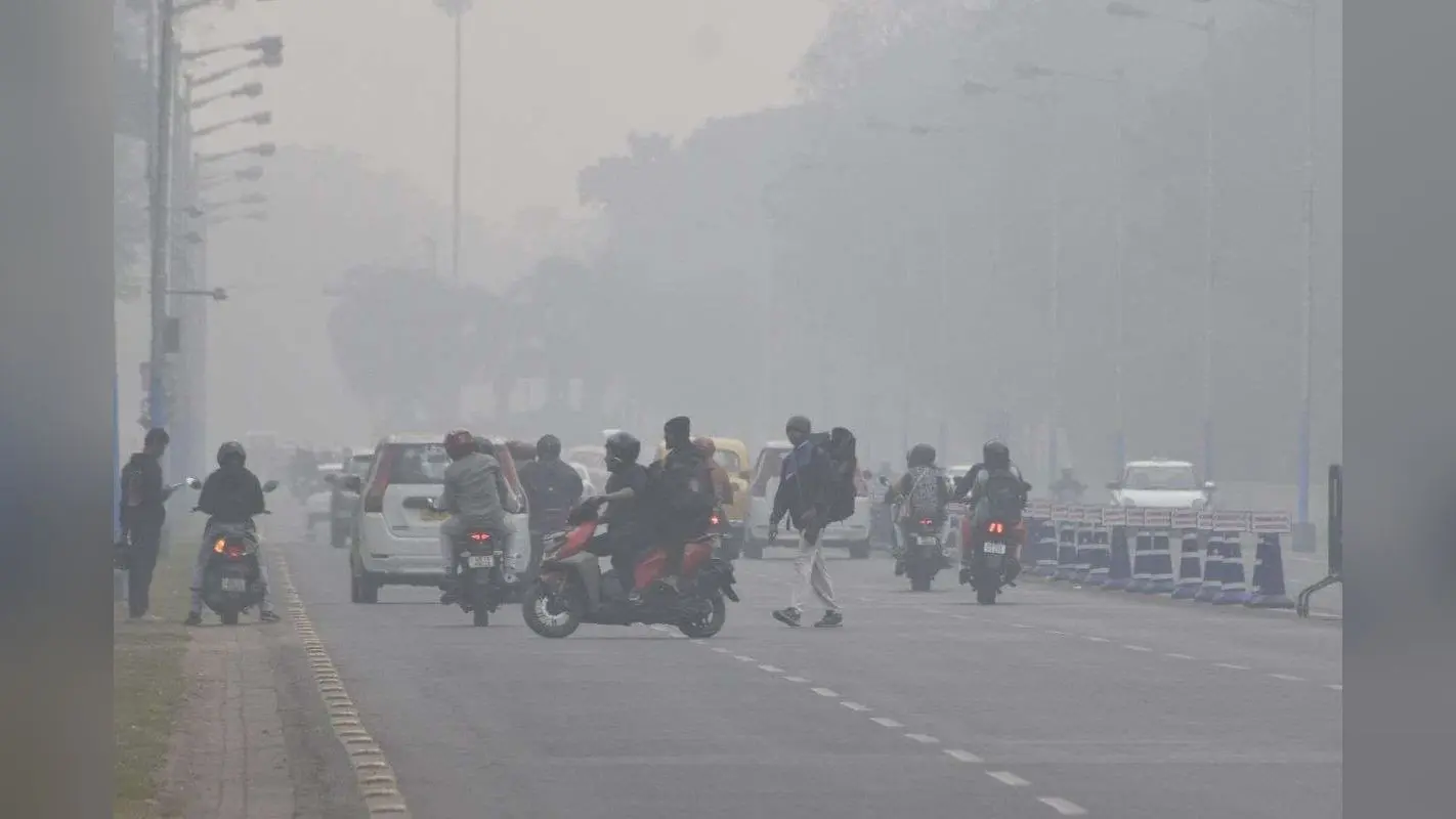 ठिठुर रहा कोलकाता, बंगाल में अभी और बढ़ेगी ठंड