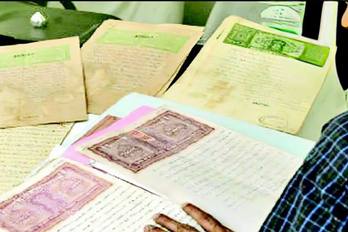 1 अप्रैल से जमीन रजिस्ट्री का नया नियम, अब बिना सैटेलाइट फोटो नहीं होगी जमीन खरीद-बिक्री