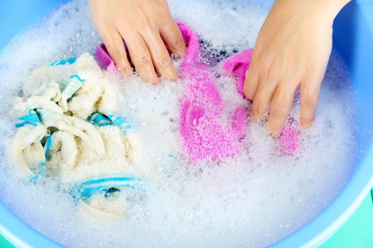how to wash towel by hand