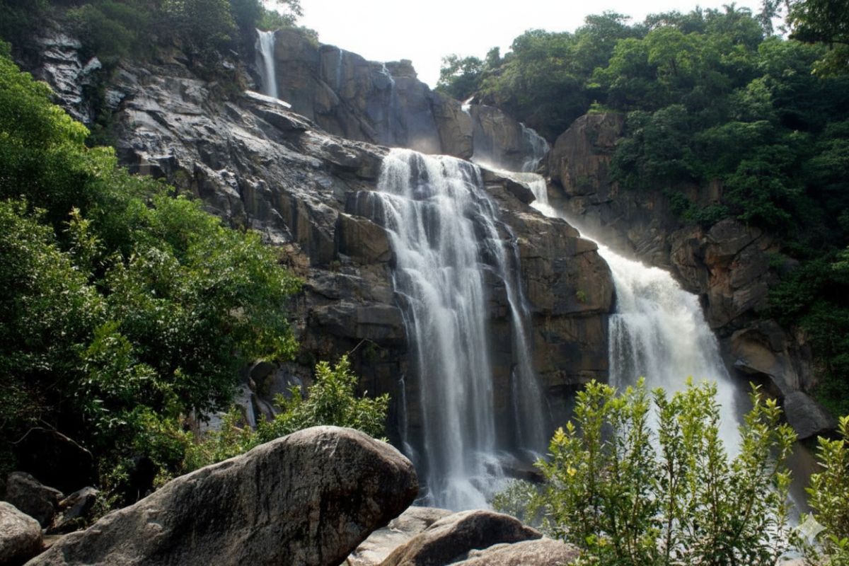 Hundru Falls