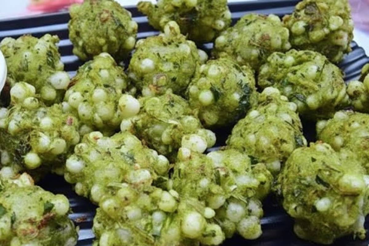 Palak Sabudana Pakora Recipe