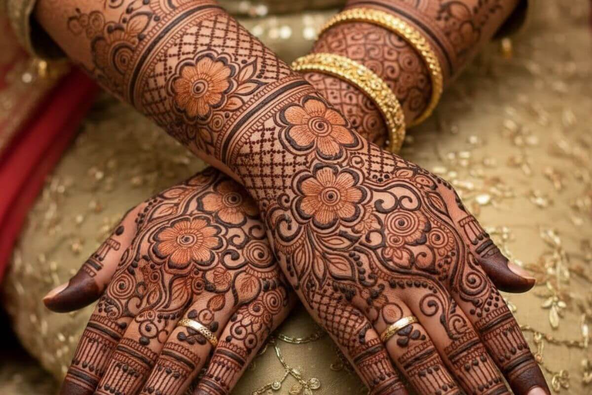 full hand mehndi design 