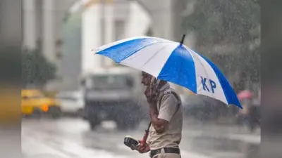 Kolkata Weather: बंगाल में आधी रात से हो रही बारिश, कोलकाता समेत इन जिलों में है ये खास अलर्ट