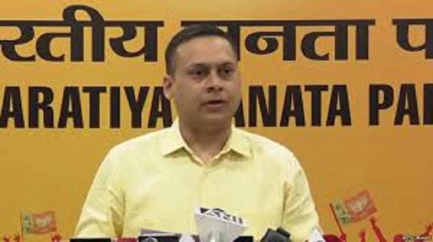 अमित मालवीय का पश्चिम बंगाल पुलिस गंभीर आरोप, एक्स से पांच यूजर्स की जानकारी मांगने पर जतायी आपत्ति