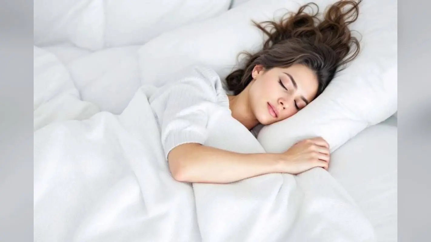 रात को नींद नहीं आती? सोने से पहले बदलें ये 6 आदतें