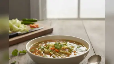 Cabbage Soup: ठंड के दिनों में शाम में बनाएं ये स्वादिष्ट पत्ता गोभी का सूप
