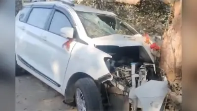 Chatra: बाराती गाड़ी का एक्सीडेंट, एक की मौत, चार घायल