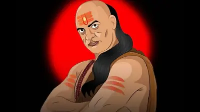 चाणक्य नीति के अनुसार इन लोगों के बीच कभी न बोलें, वरना होगा नुकसान
