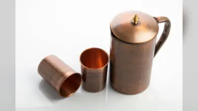 हेल्थ के लिए अमृत है तांबे के बर्तन का पानी, जानें फायदे