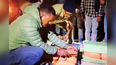 रायगंज में 3.5 करोड़ की हेरोईन और नदिया में 54 किलो गांजा जब्त, 5 गिरफ्तार