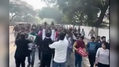 डीयू परिसर में विरोध प्रदर्शन पर एक महीने के लिए बैन, 5 या उससे अधिक लोगों के जमा होने पर प्रतिबंध