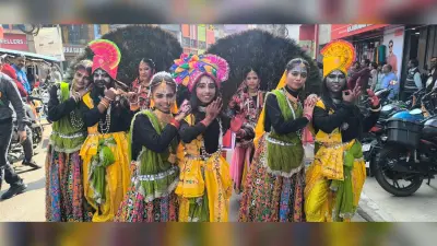 Giridih News :रंगयात्रा ने गिरिडीह में बिखेरी देश की सांस्कृतिक विविधता की छटा