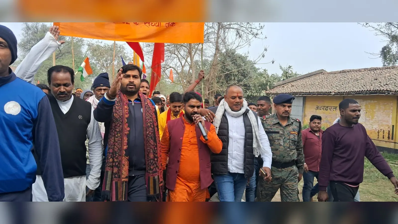रामधुनी महायज्ञ को लेकर निकाली गयी कलश यात्रा