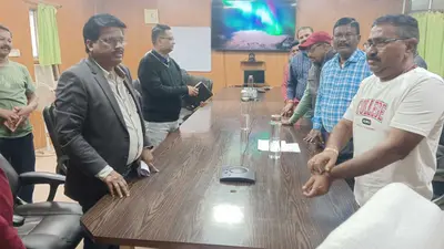 Chaibasa News : मजदूरों की मांगें नहीं मानीं तो आंदोलन की चेतावनी दी