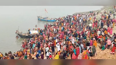 माघी पूर्णिमा पर लाखों श्रद्धालुओं ने गंगा में लगायी आस्था की डुबकी, मंदिरों में टेका माथा