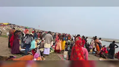 माघी पूर्णिमा, हरहर गंगे से गूंजा त्रिमोहनी का संगम तट