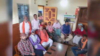 झपनिया गांव में बजट का सामूहिक श्रवण, युवा शक्ति आधारित बजट की सराहना