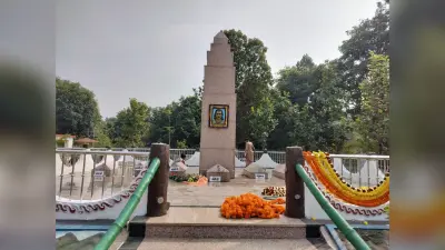 Chaibasa News : सेरेंगसिया घाटी से हो लड़ाकों ने खदेड़ दी थी अंग्रेजी सेना