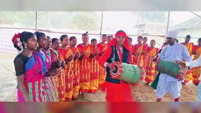 Dhanbad News: कराम विनती महोत्सव में झूमे आदिवासी