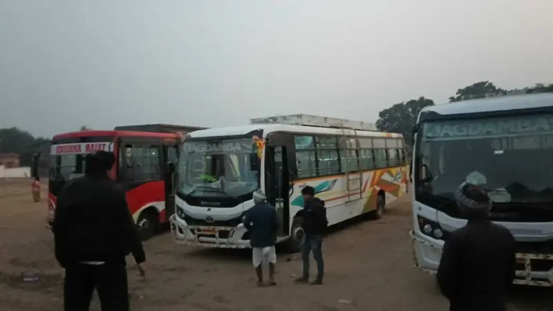कोल कंपनी ने श्रद्धालुओं को बस से भेजा माघी मेला