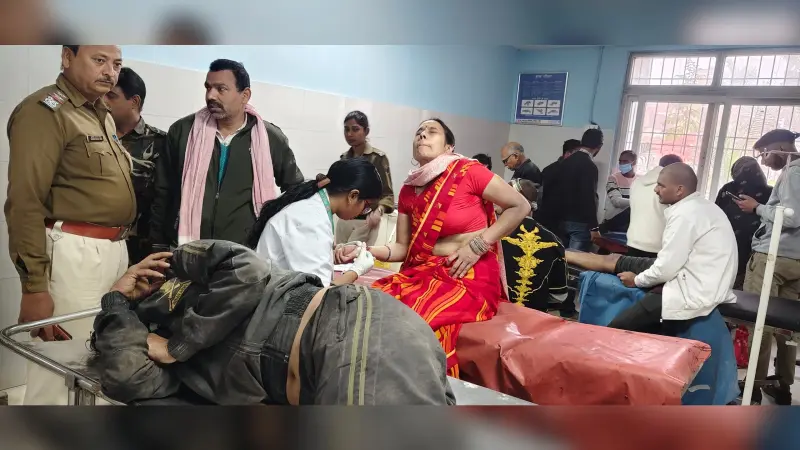 बुलेट व बाइक की सीधी भिड़ंत आर्मी जवान समेत चार जख्मी