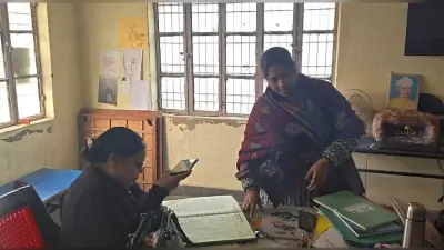 प्रधानाध्यापिका व सहायक के बीच चल रहे तकरार से शैक्षणिक व्यवस्था चौपट