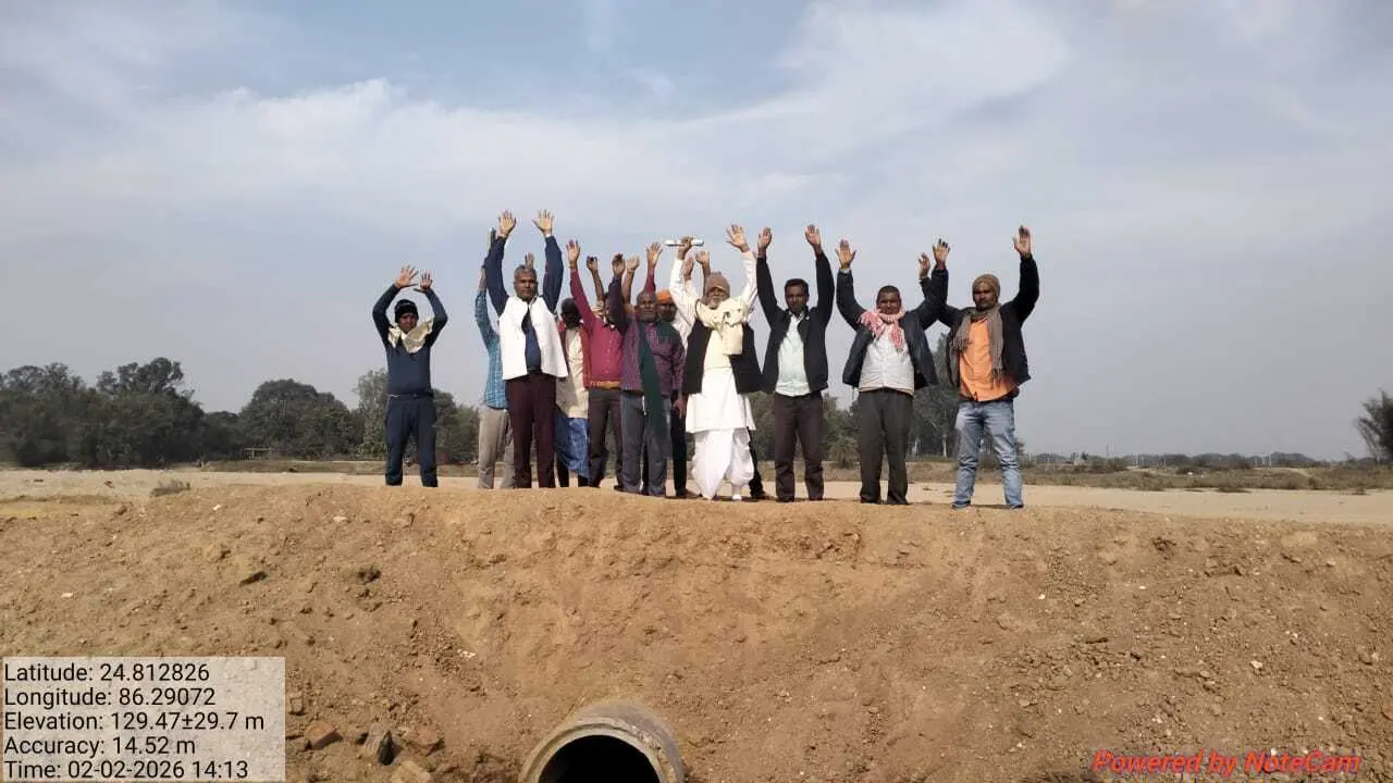 मौरा बालू घाट पर नियमों की अनदेखी से किसानों में आक्रोश