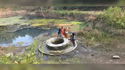 Giridih News :डांड़ी का पानी पीने को मजबूर हैं झरना गांव के लोग