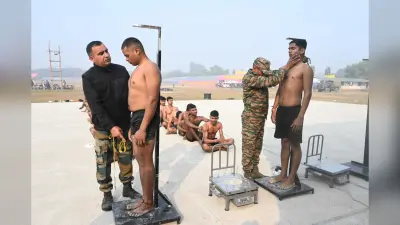 दूसरे दिन अग्निवीर टेक्निकल पद के लिए 10 जिलाें के अभ्यर्थियों ने लगायी दौड़