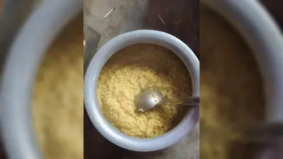 आंगनबाड़ी केंद्र पर मीनू के अनुसार नहीं मिला रहा भोजन