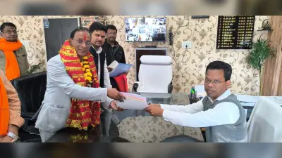 Giridih News: नगर निगम चुनाव : मेयर पद के लिए चार व वार्ड पार्षद पद के लिए 118 ने किया नामांकन