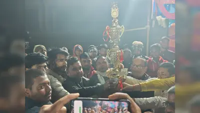 वॉलीबॉल फाइनल में डुमरिया खुर्द विजेता