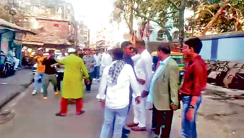 खिदिरपुर में हुमायूं कबीर का विरोध, पोस्ट को लेकर बढ़ा सियासी तनाव