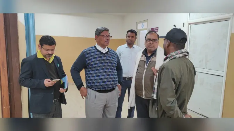 सीएस ने अनुमंडलीय अस्पताल का किया निरीक्षण