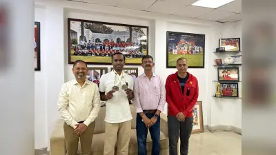 Para Shuttler Umesh Vikram participating in world championship : शहर के पैरा शटलर उमेश विक्रम वर्ल्ड चैंपियनशिप में लेंगे भाग
