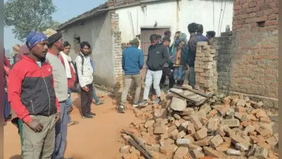 Bokaro News : ललपनिया-चार नंबर मुख्य पथ शाम ढलते ही हो जाता है सुनसान