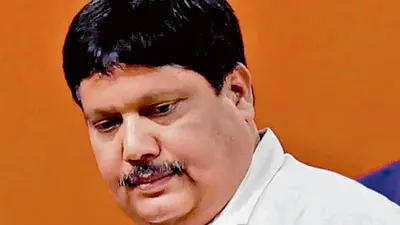 अर्जुन सिंह बोले : राजकोष का पैसा ब्लॉक करना होगा, नहीं तो सीएम पार्टी के फायदे में खर्च कर देंगी :